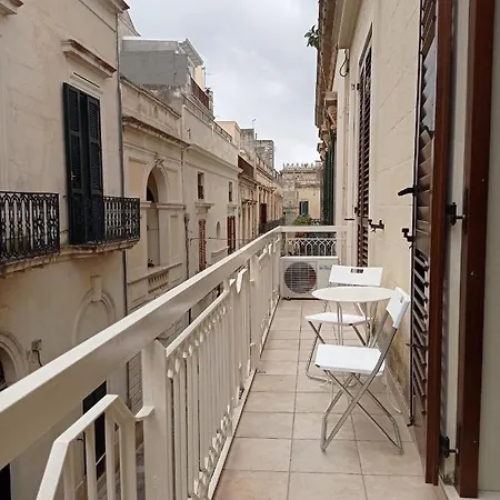 Vico Dei Panevino * Lecce