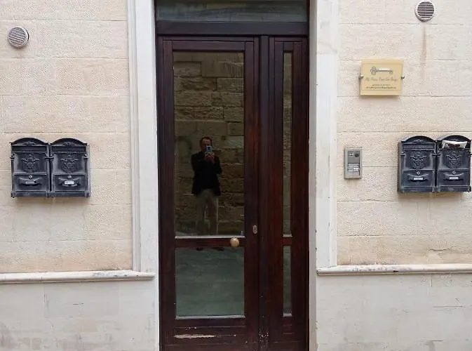 Vico Dei Panevino * Lecce